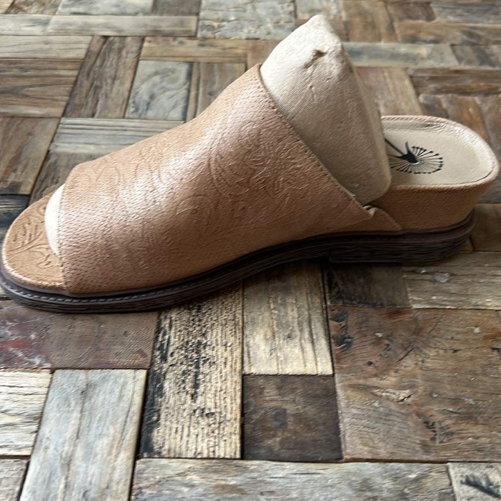 OTBT Drifter Sandal in Elmwood Size 7 1/2 - Picture 7 of 11